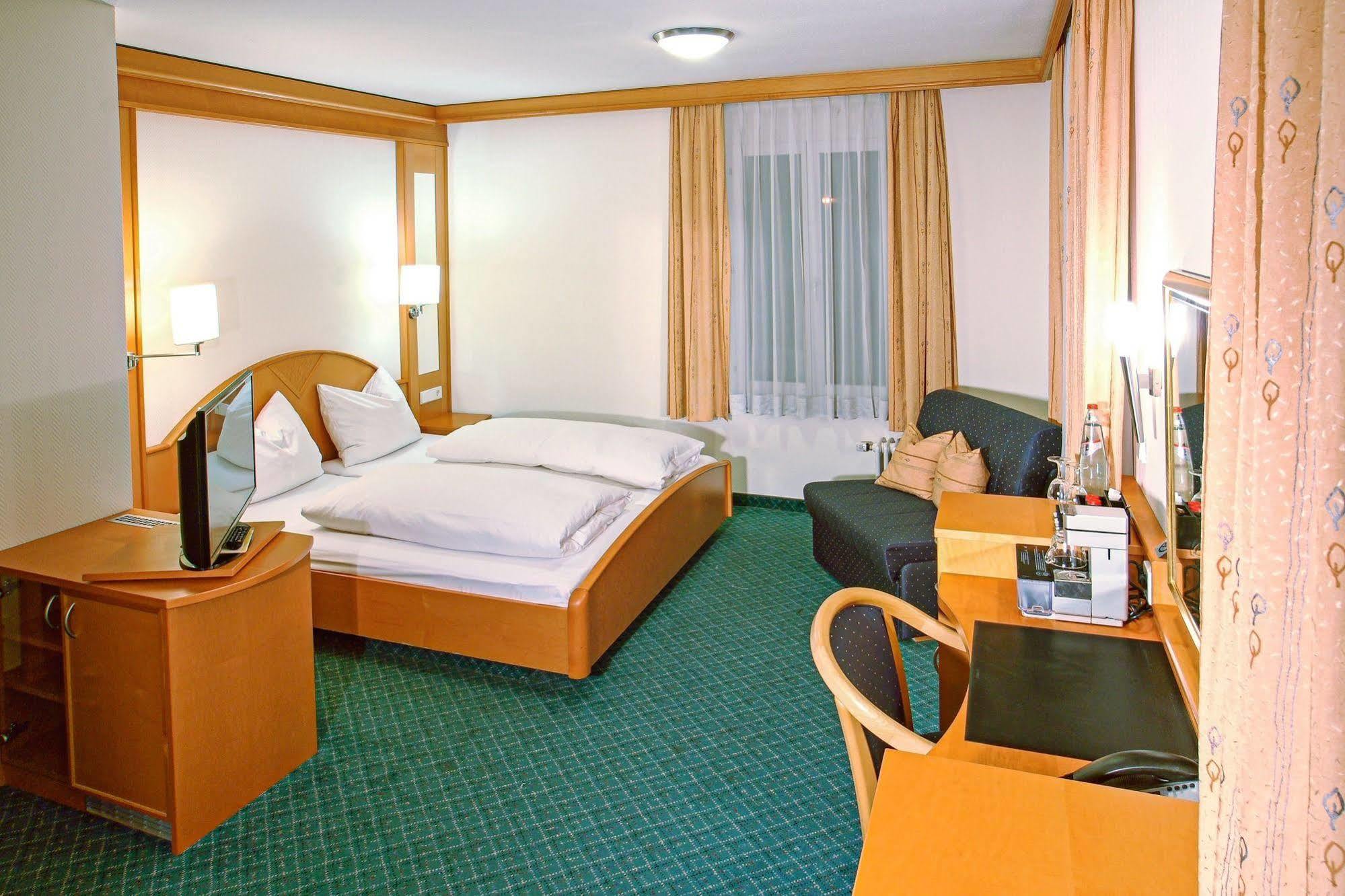 Hotel Winzerstube Ihringen Esterno foto