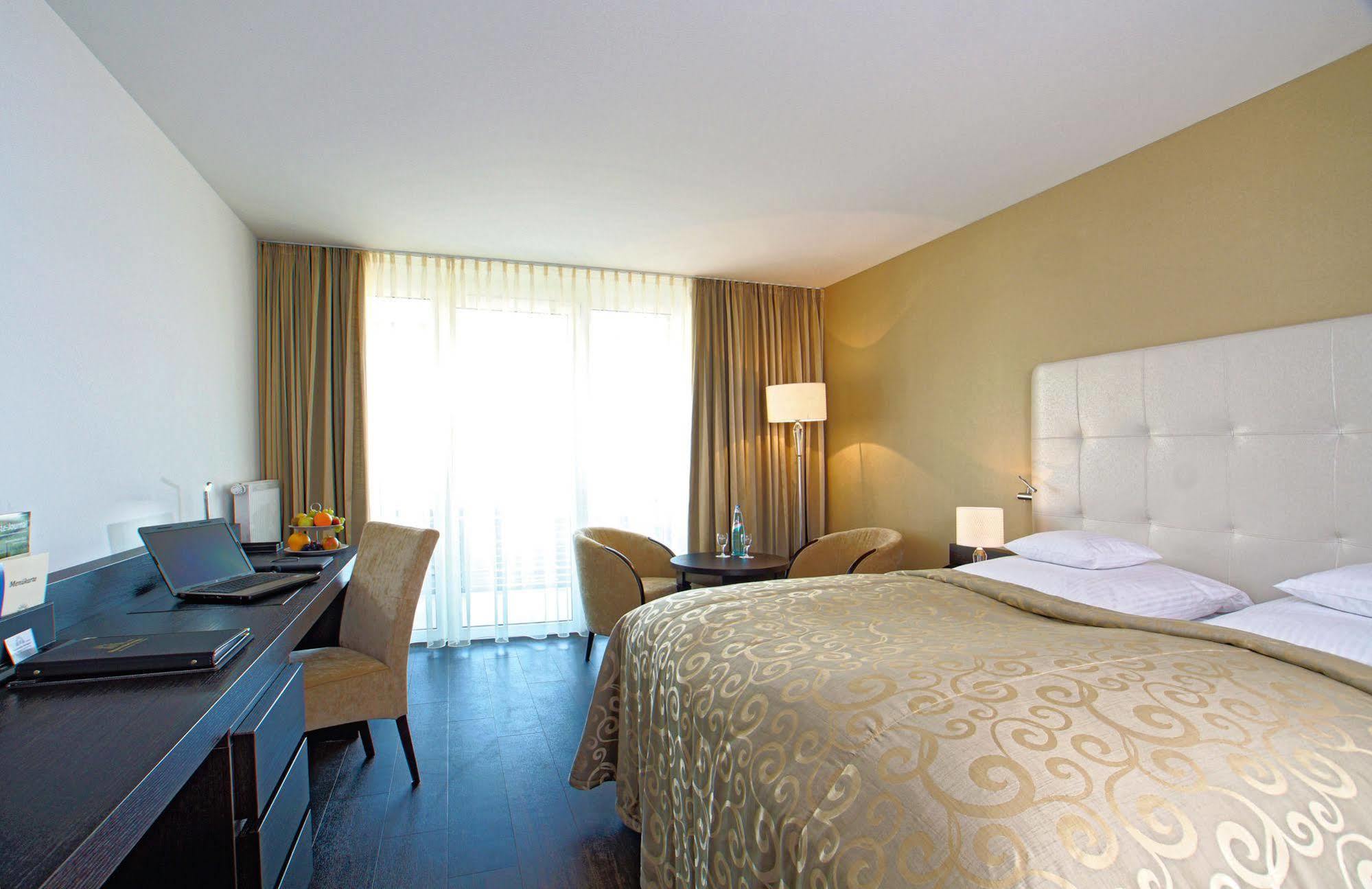Hotel Winzerstube Ihringen Esterno foto